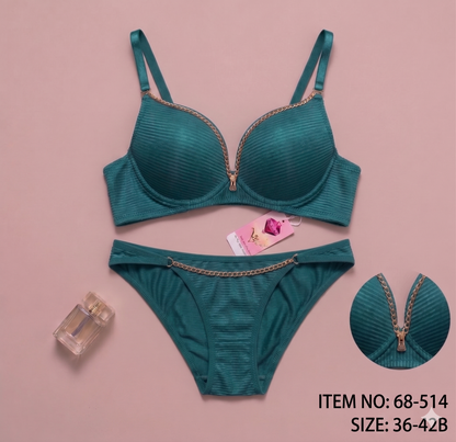 Luxury Ribbed Push-Up Bra & Thong Set with Gold Chain Detail